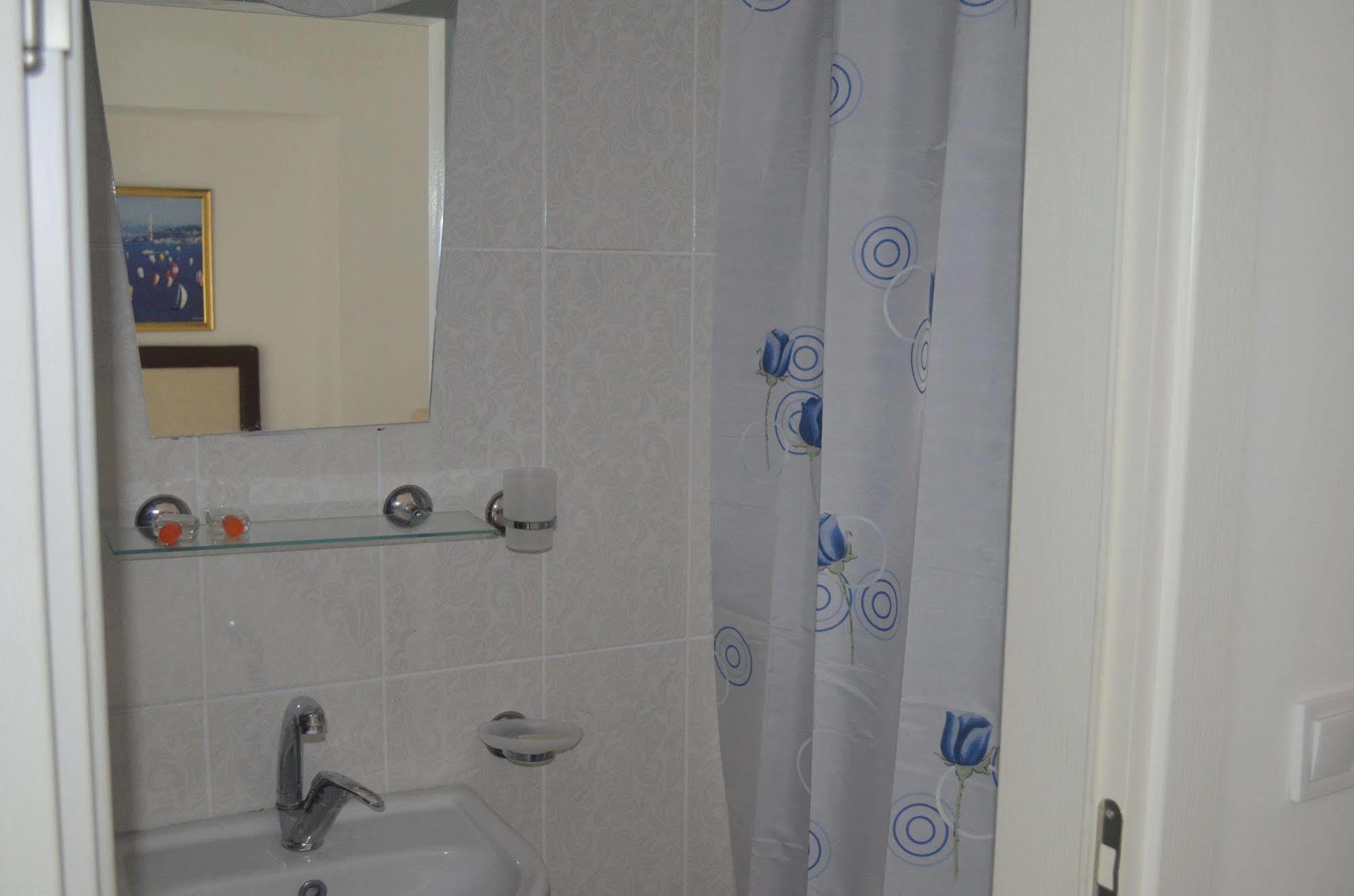 Lacivert Hotel Ayvalik Ngoại thất bức ảnh