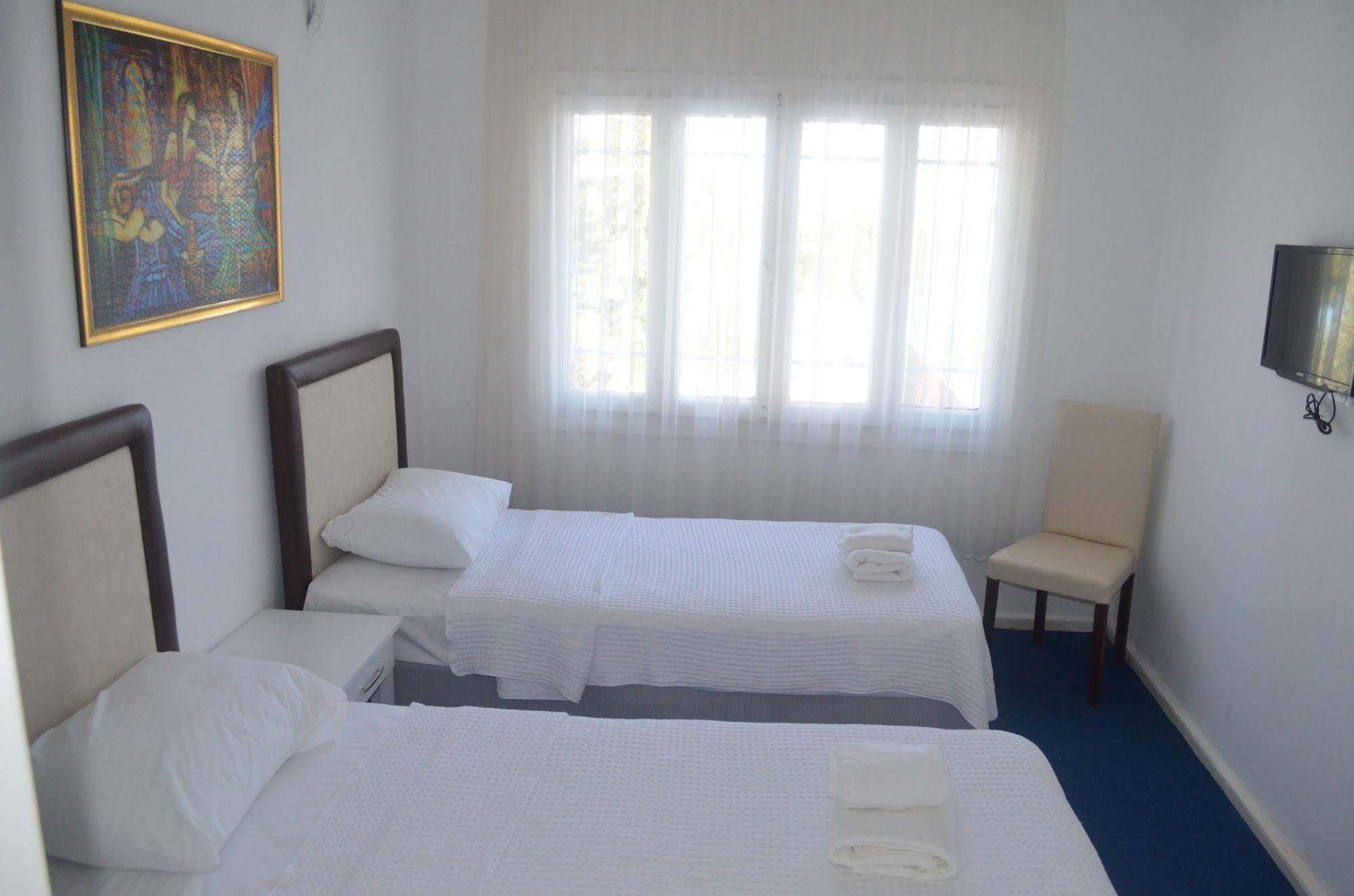 Lacivert Hotel Ayvalik Ngoại thất bức ảnh