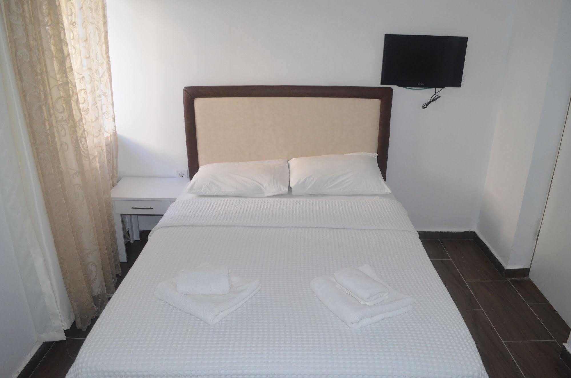 Lacivert Hotel Ayvalik Ngoại thất bức ảnh