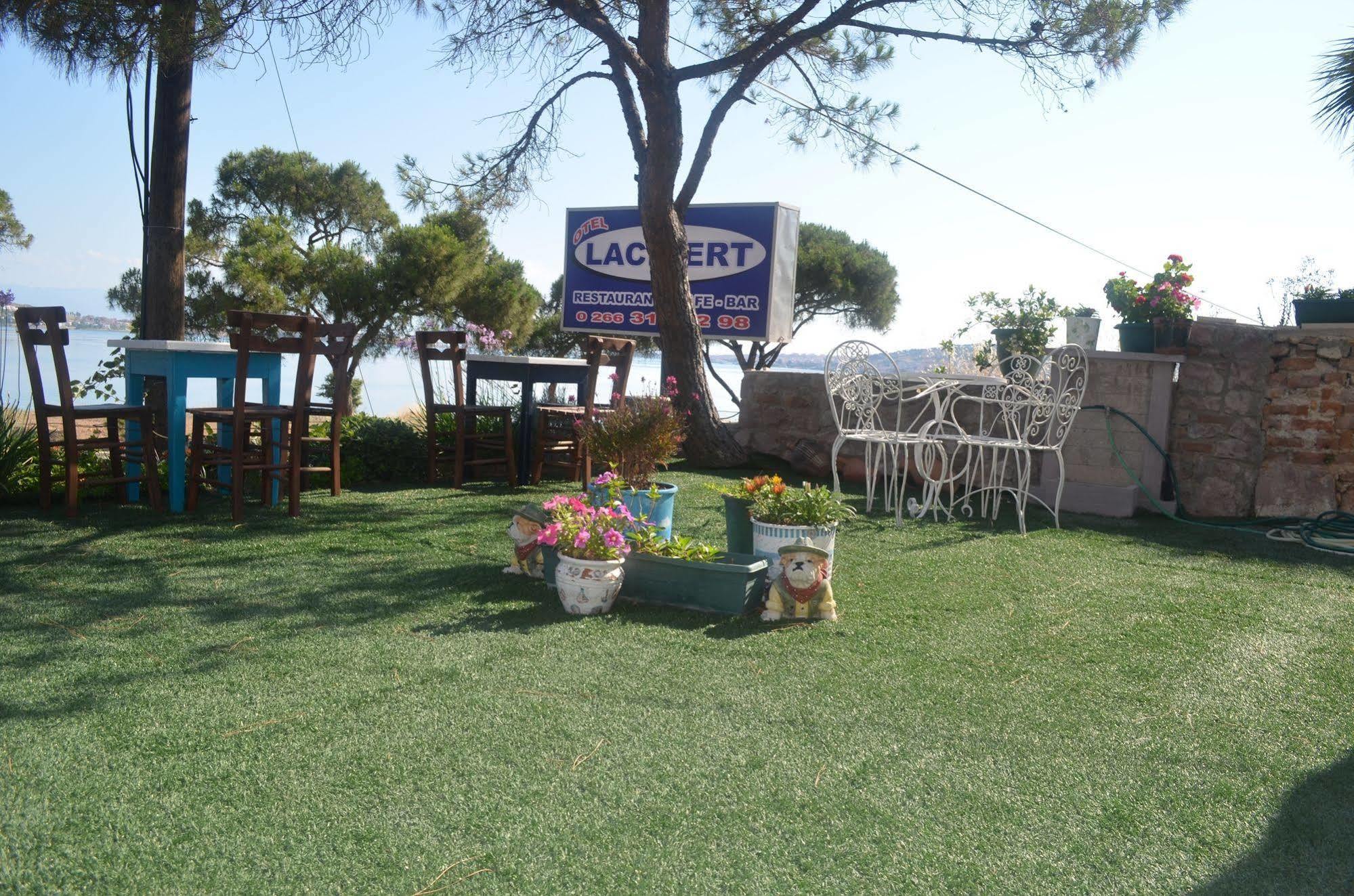 Lacivert Hotel Ayvalik Ngoại thất bức ảnh