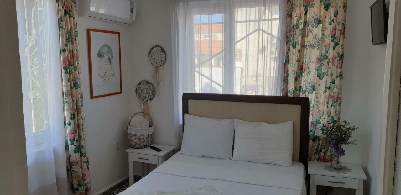 Lacivert Hotel Ayvalik Ngoại thất bức ảnh