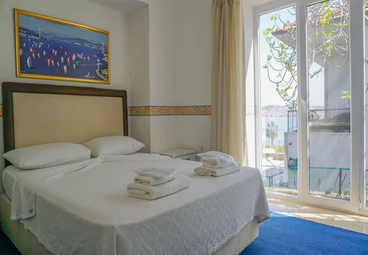 Lacivert Hotel Ayvalik Ngoại thất bức ảnh