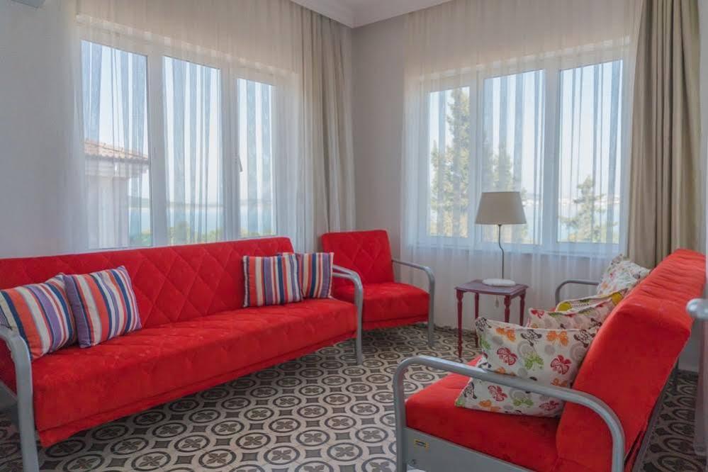 Lacivert Hotel Ayvalik Ngoại thất bức ảnh