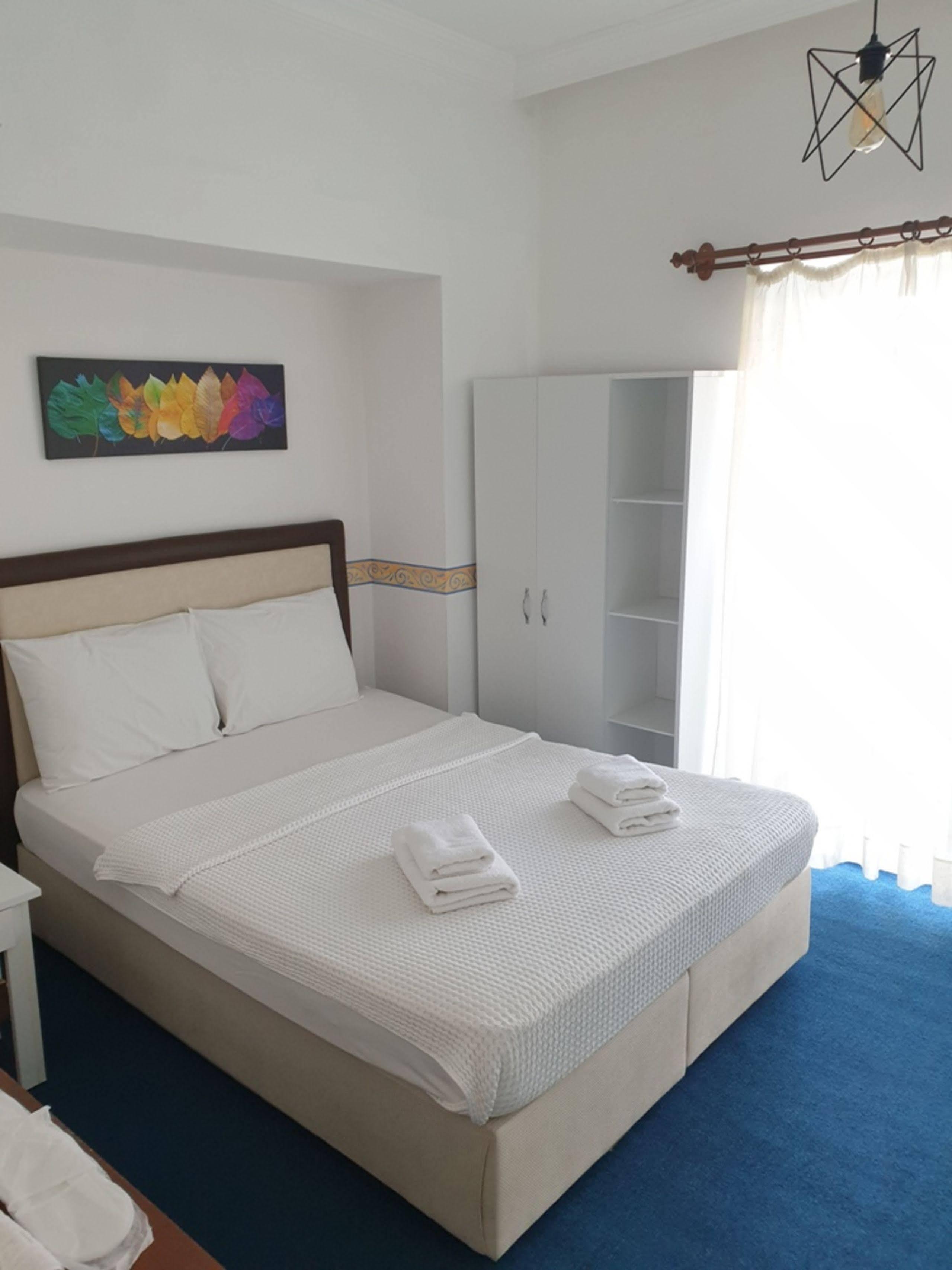 Lacivert Hotel Ayvalik Ngoại thất bức ảnh